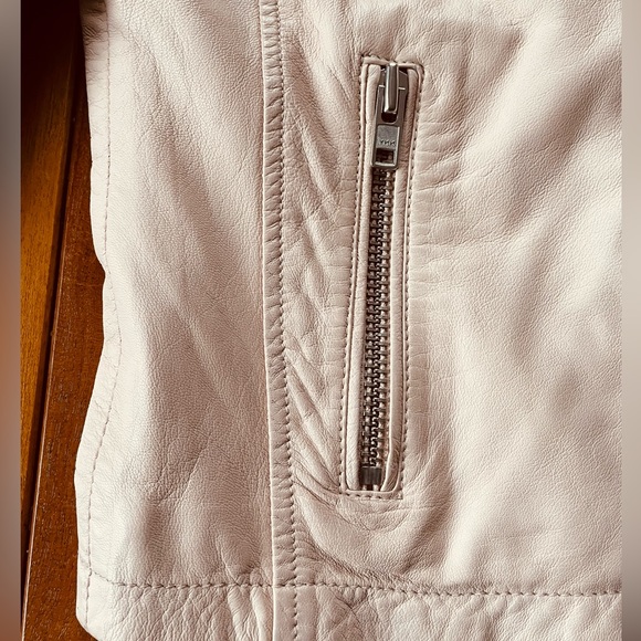 DOMA Moto Leather Jacket - Picture 5 of 15